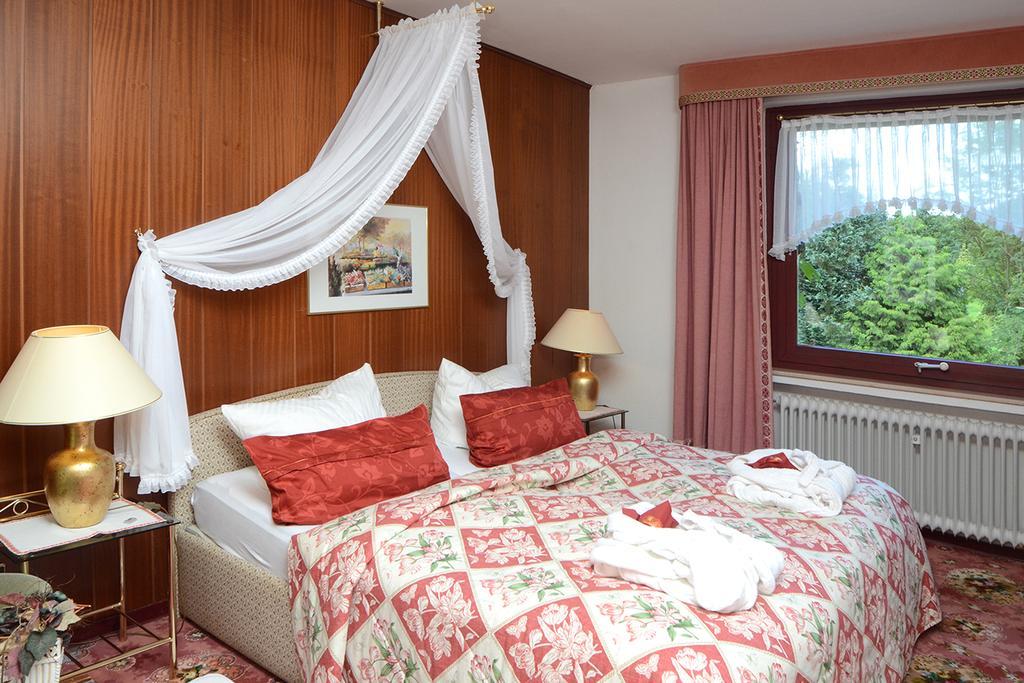 Wellness Und Romantik Hotel Helmboldt バート・ザクサ エクステリア 写真