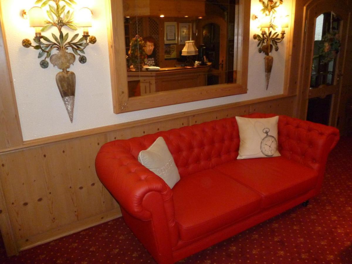 Wellness Und Romantik Hotel Helmboldt バート・ザクサ エクステリア 写真